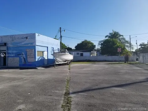 6601 NW 22nd Avenue Miami FL 33147