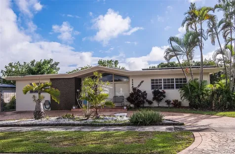 2360 NE 195th Street Miami FL 33180
