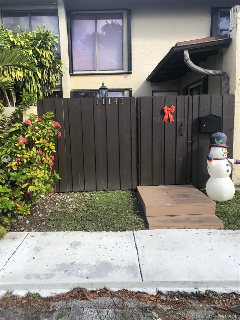 11141 SW 69th Terrace Miami FL 33173