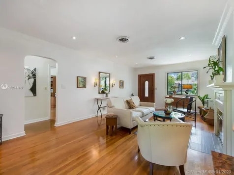 531 Sevilla Avenue Coral Gables FL 33134