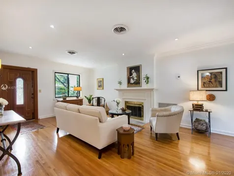 531 Sevilla Avenue Coral Gables FL 33134
