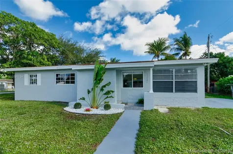 17301 NW 31st Avenue Miami Gardens FL 33056