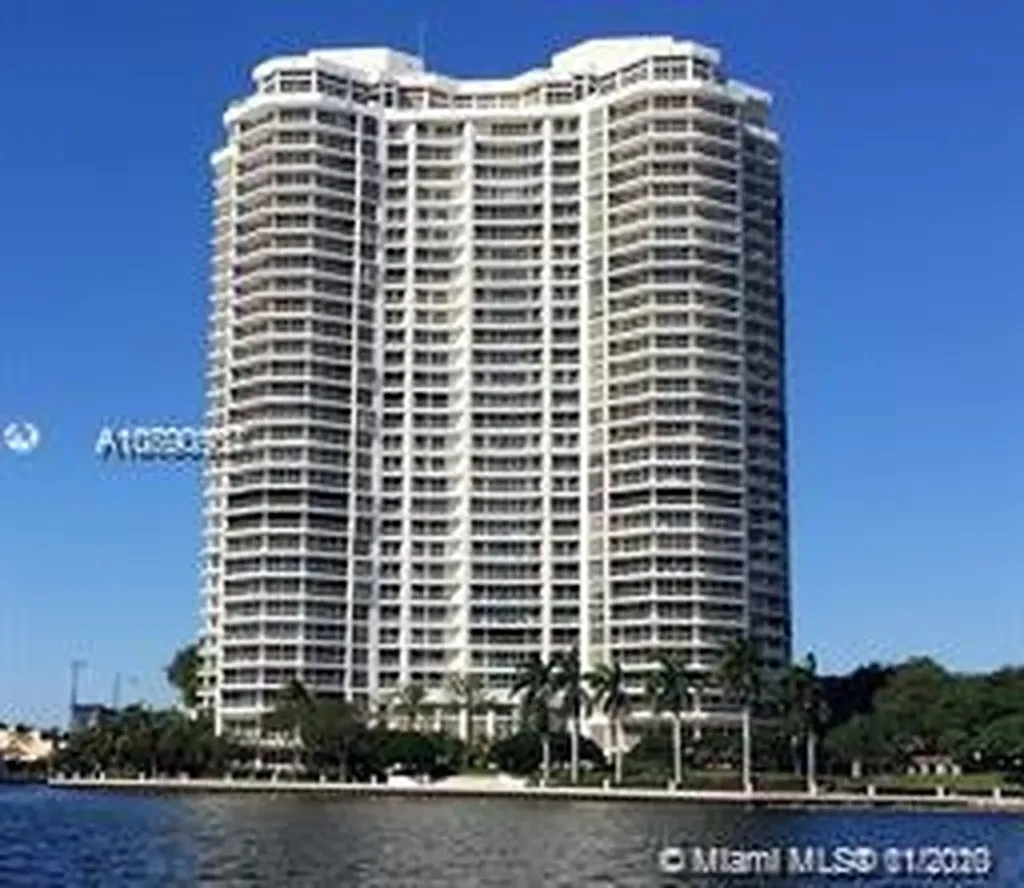 Aventura FL 33160