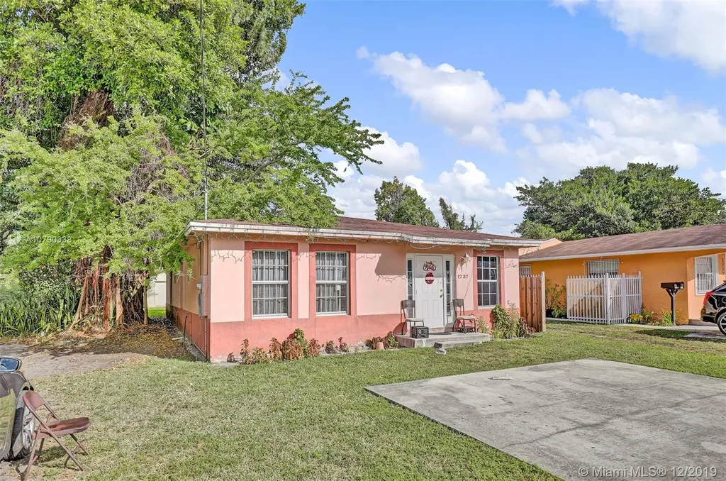 1737 NW 49th Street Miami FL 33142