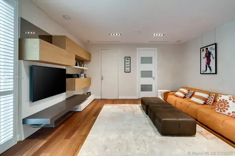 185 Los Pinos Court Coral Gables FL 33143