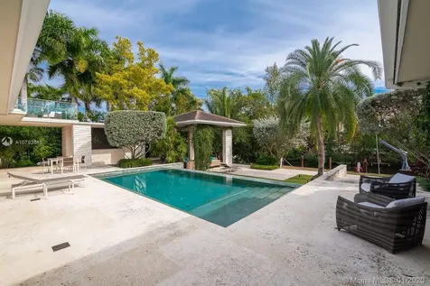 185 Los Pinos Court Coral Gables FL 33143