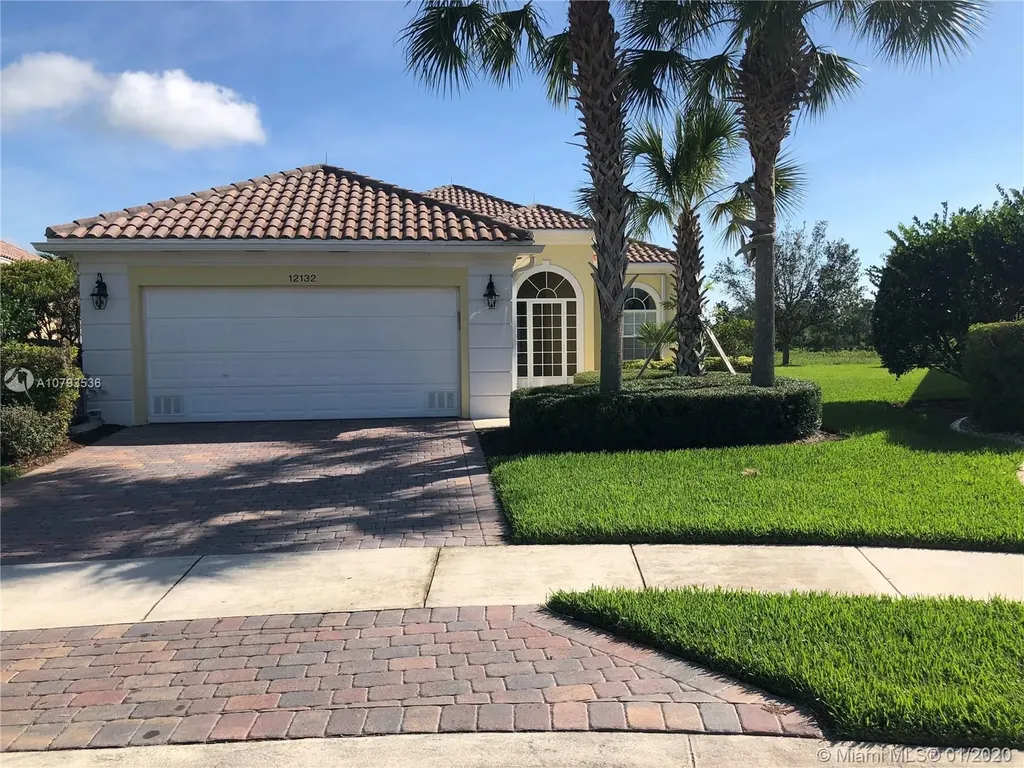 12132 SW Lockhaven Court Port St. Lucie FL 34987