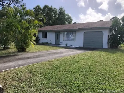 2272 SE Grand Drive Port St. Lucie FL 34952