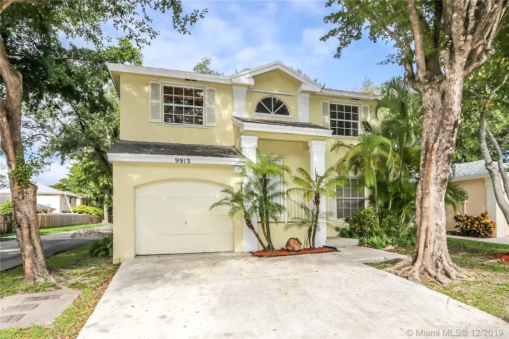 9913 SW 117th Court Miami FL 33186