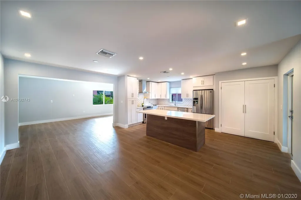 2300 SW 10th Street Miami FL 33135