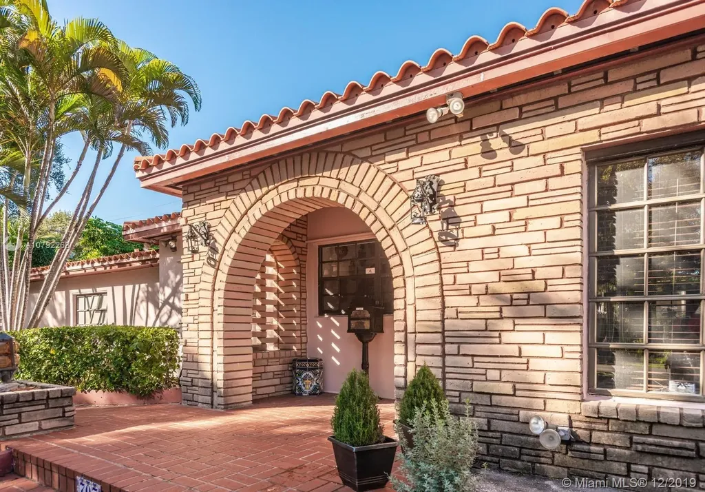 707 Anastasia Avenue Coral Gables FL 33134