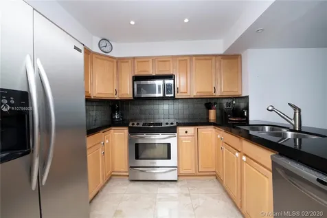 20335 W Country Club Drive Aventura FL 33180