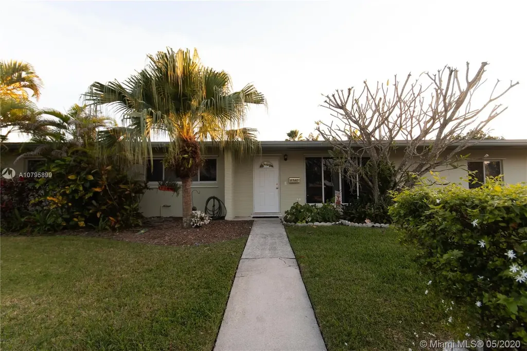 9340 SW 180th Street Palmetto Bay FL 33157