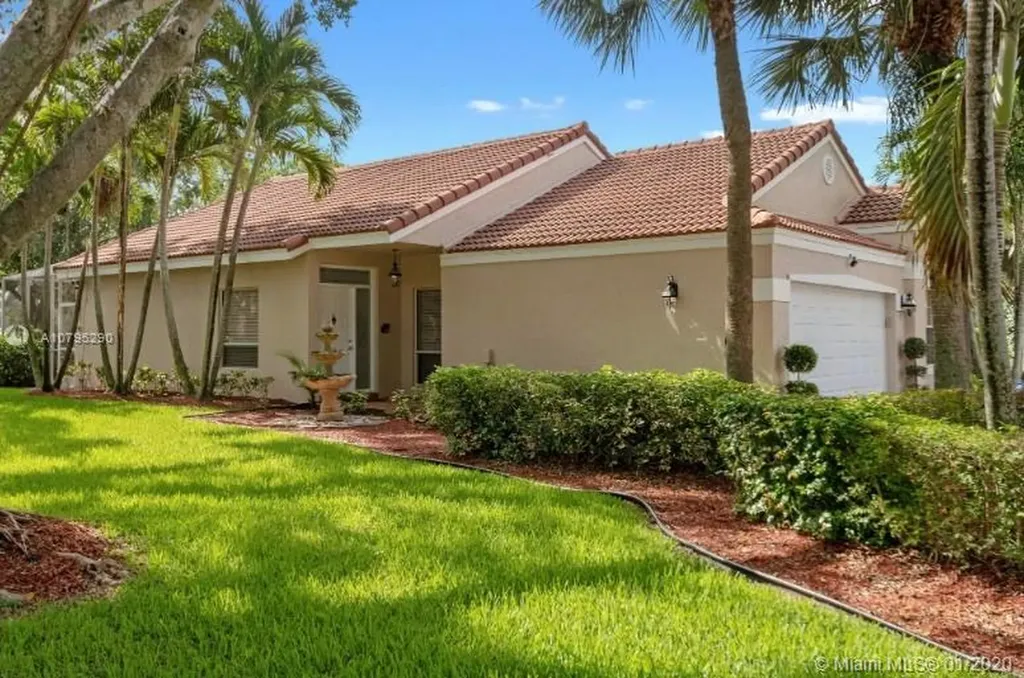 1140 NW 105th Way Plantation FL 33322