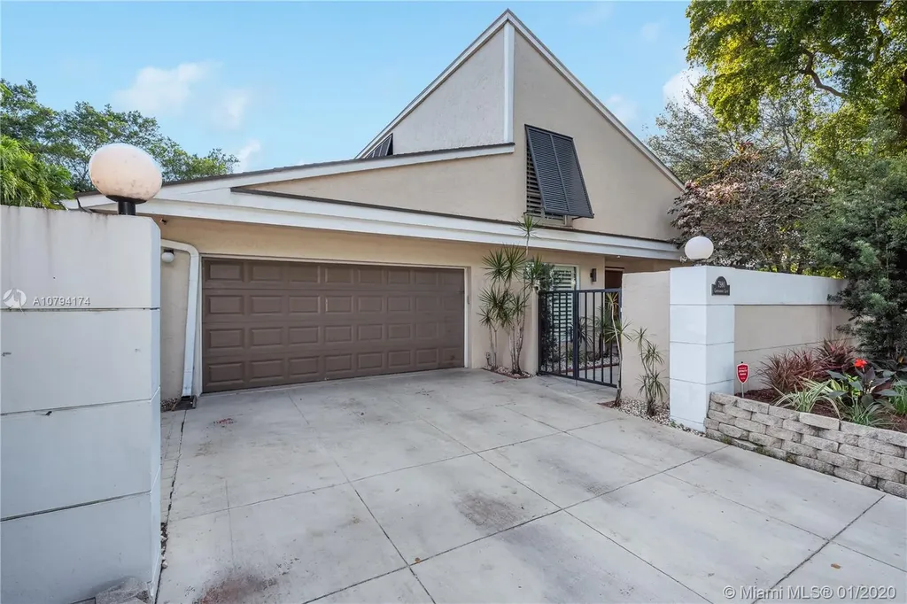 7980 Canterbury Lane Plantation FL 33324
