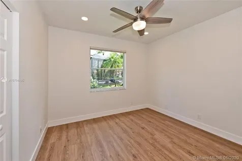 2717 Edgewater Court Weston FL 33332
