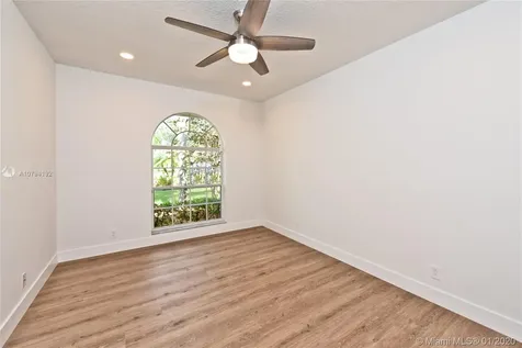 2717 Edgewater Court Weston FL 33332