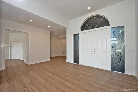 2717 Edgewater Court Weston FL 33332