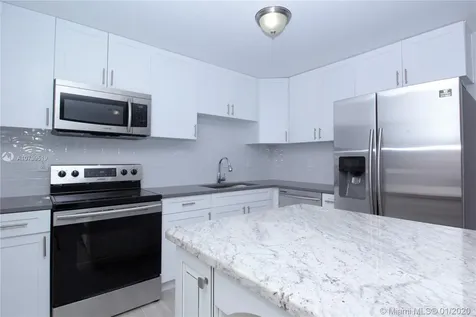 2833 NE Spruce Ridge Avenue Jensen Beach FL 34957