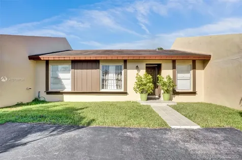 12417 SW 110th S Canal Street Road Miami FL 33186