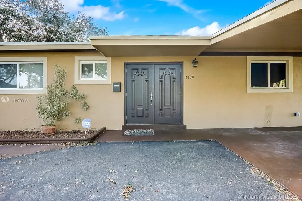 4120 N 65th Avenue Hollywood FL 33024