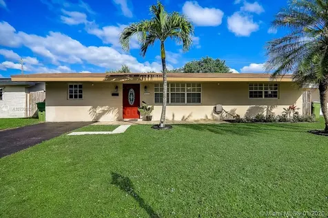 8221 NW 10th Street Pembroke Pines FL 33024