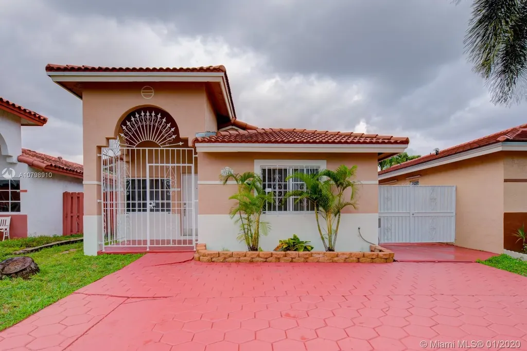 3147 W 69th Place Hialeah FL 33018
