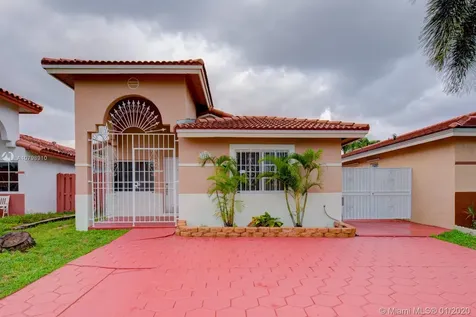 3147 W 69th Place Hialeah FL 33018