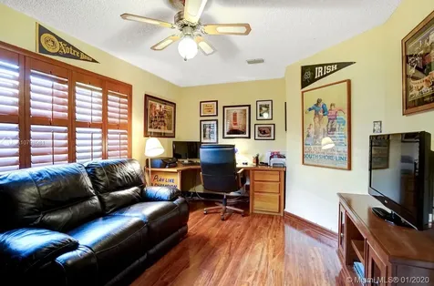 1631 Eastlake Way Weston FL 33326