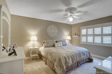 1631 Eastlake Way Weston FL 33326