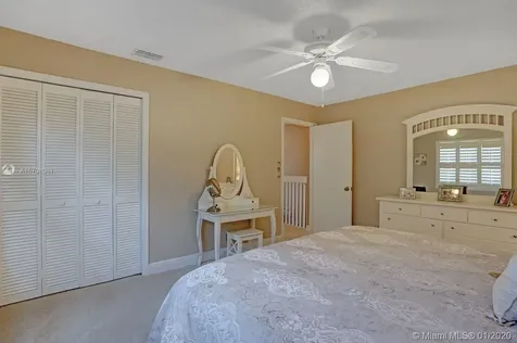 1631 Eastlake Way Weston FL 33326