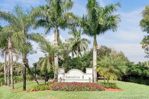 1631 Eastlake Way Weston FL 33326