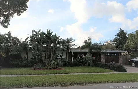 630 SW 67th Avenue Pembroke Pines FL 33023