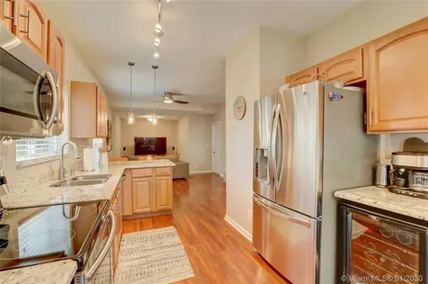 1150 NW 108th Terrace Plantation FL 33322