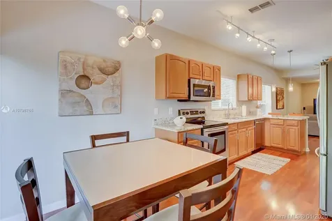 1150 NW 108th Terrace Plantation FL 33322