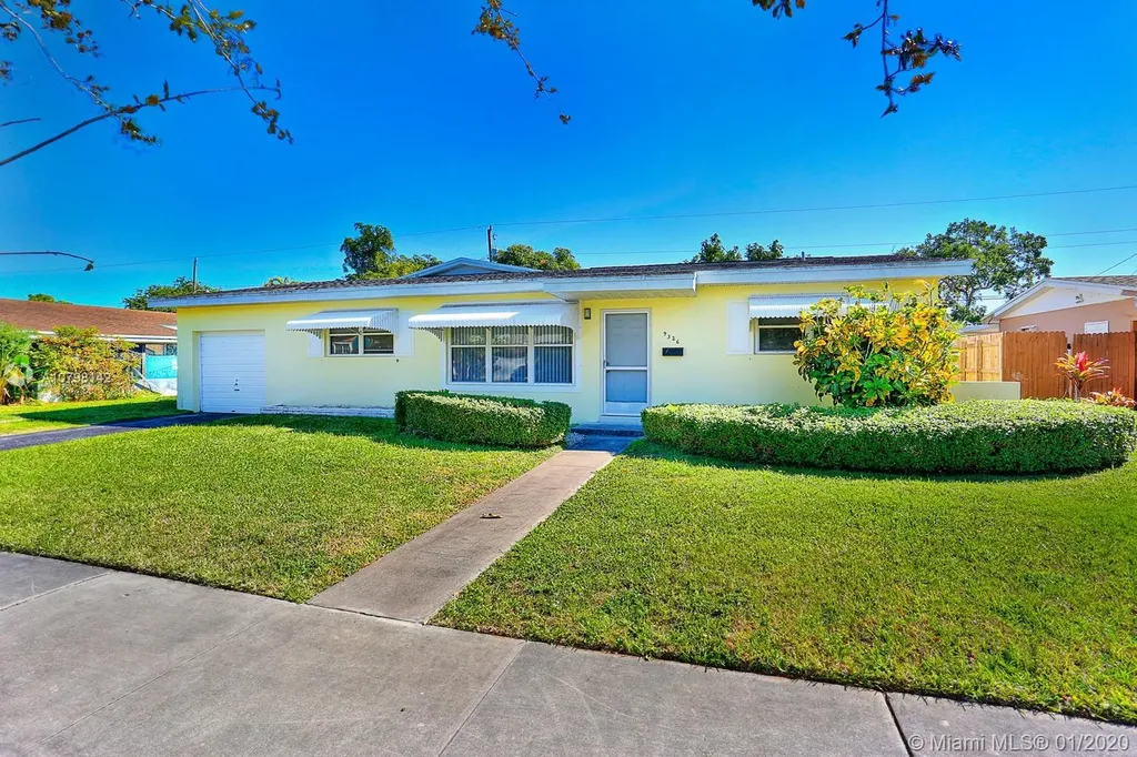 9326 Jamaica Drive Cutler Bay FL 33189