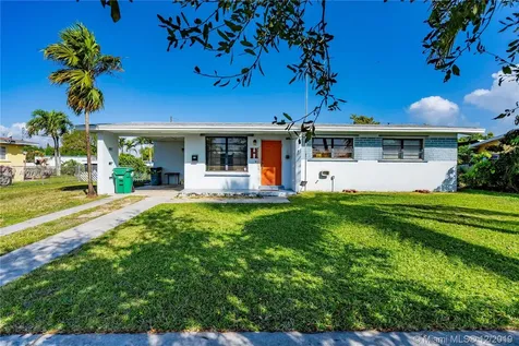 9501 Dana Road Cutler Bay FL 33157