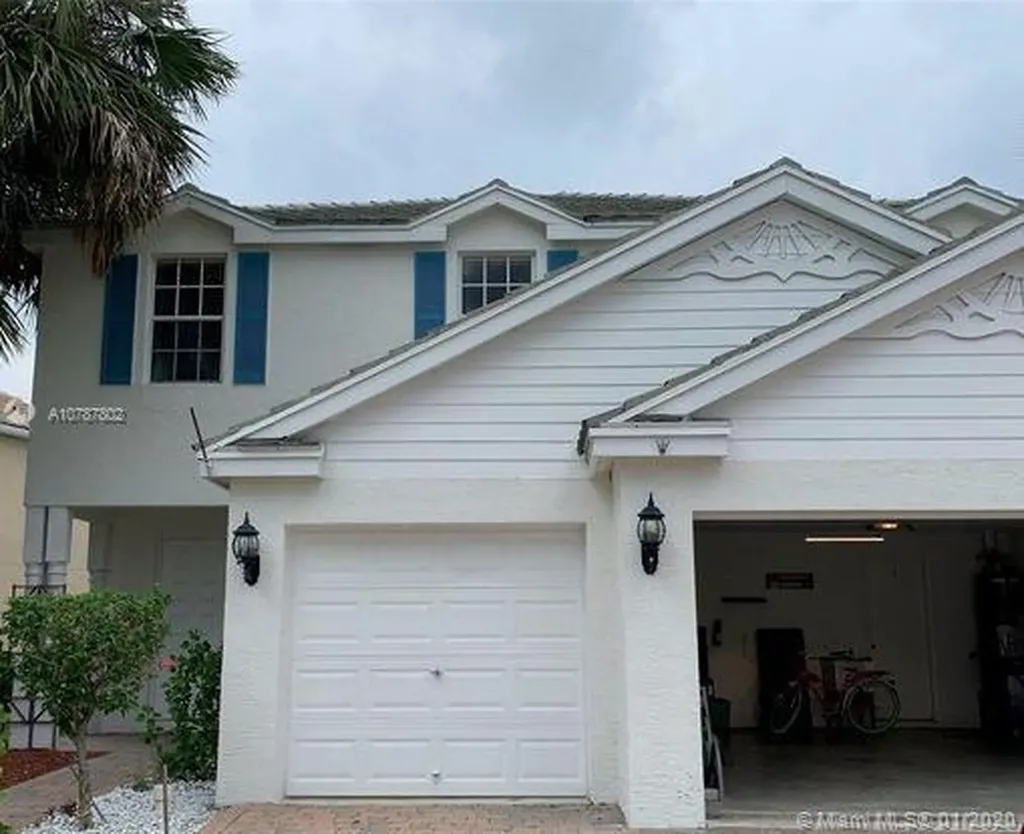 157 Kensington Way Royal Palm Beach FL 33414