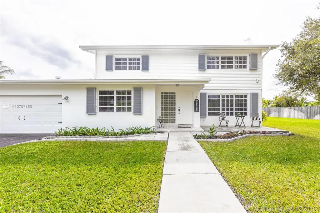 8980 SW 177th Terrace Palmetto Bay FL 33157