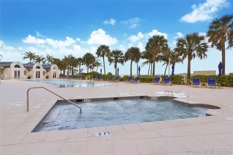 18671 Collins Avenue Sunny Isles Beach FL 33160