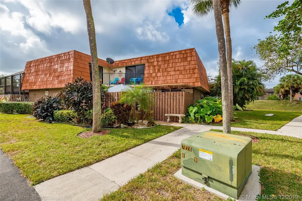 1626 S Coral Terrace North Lauderdale FL 33068