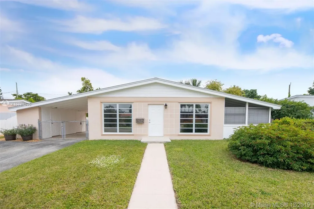 9298 Jamaica Drive Cutler Bay FL 33189