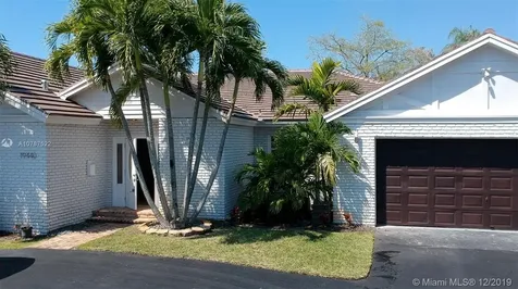 19440 W Saint Andrews Drive Hialeah FL 33015