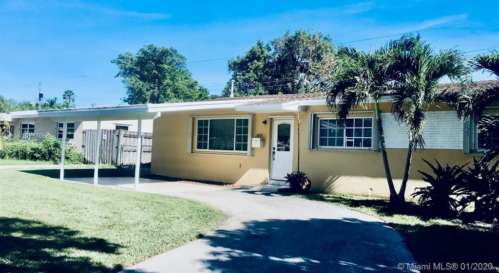 8956 Ridgeland Drive Cutler Bay FL 33157