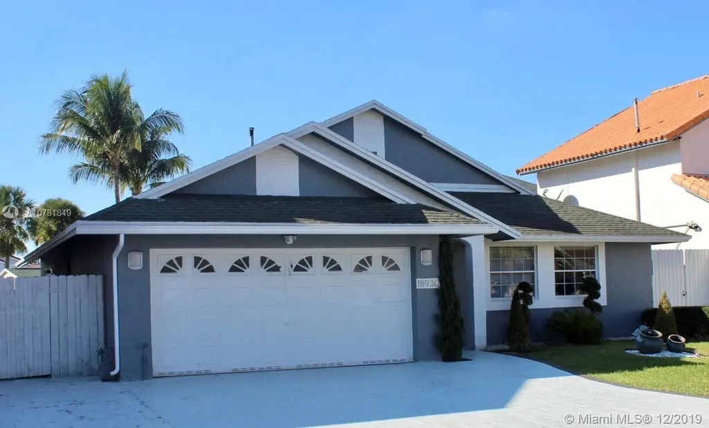 18930 NW 78th Place Hialeah FL 33015