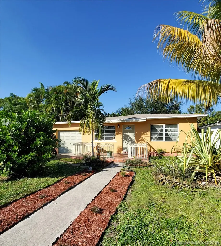 2703 Taylor Street Hollywood FL 33020