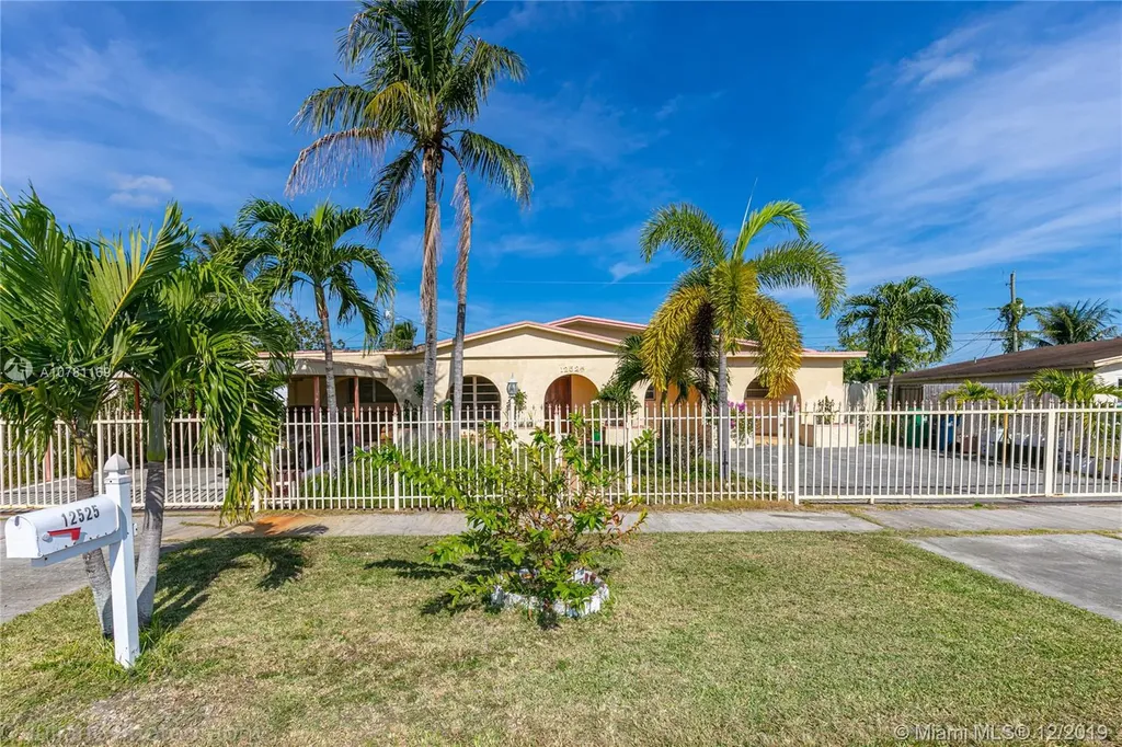 12525 SW 187th Terrace Miami FL 33177