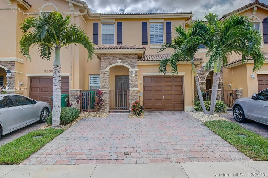 9312 SW 220th Street Cutler Bay FL 33190