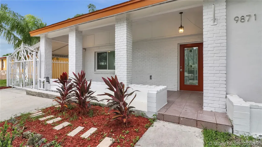 9871 Jamaica Drive Cutler Bay FL 33189