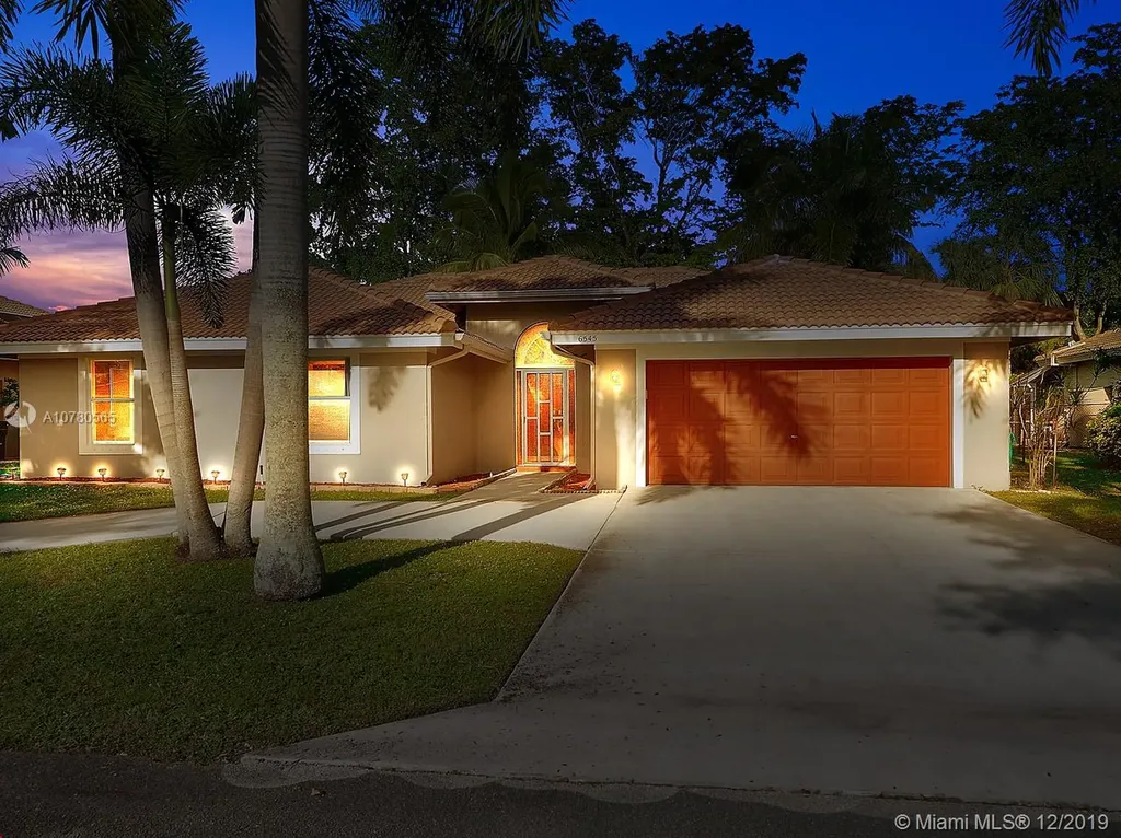 6545 NW 45th Way Coconut Creek FL 33073